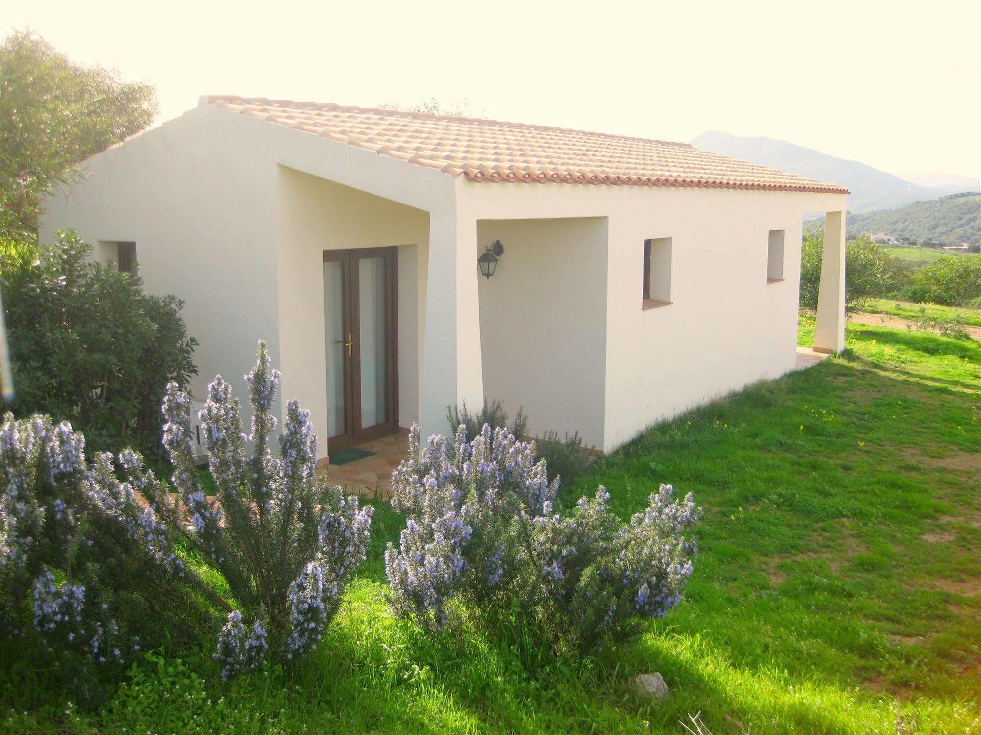 Borgo Alba Barona Turismo Rurale Golfo Aranci Exterior photo
